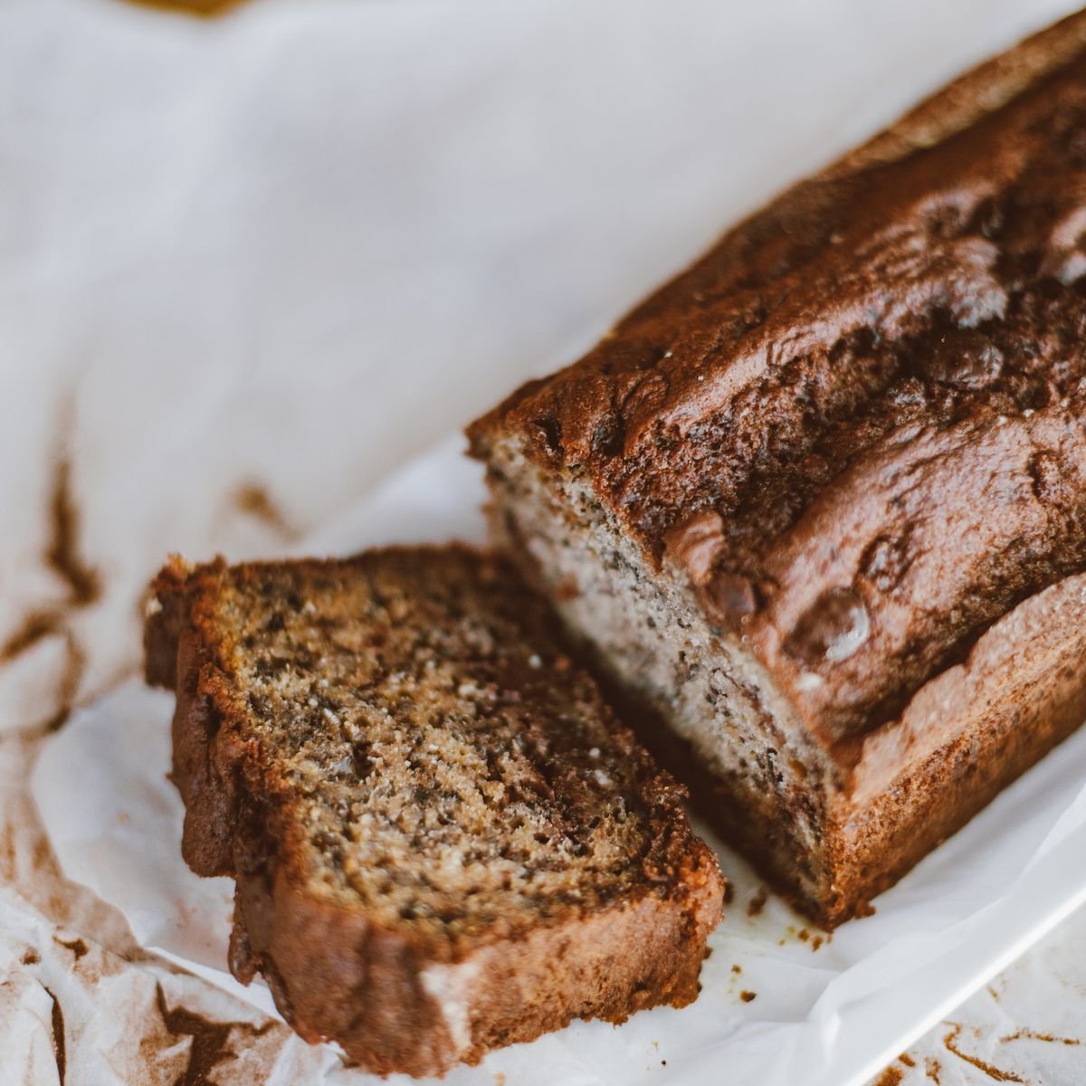 Chocolate-chip banana bread loaf and slice