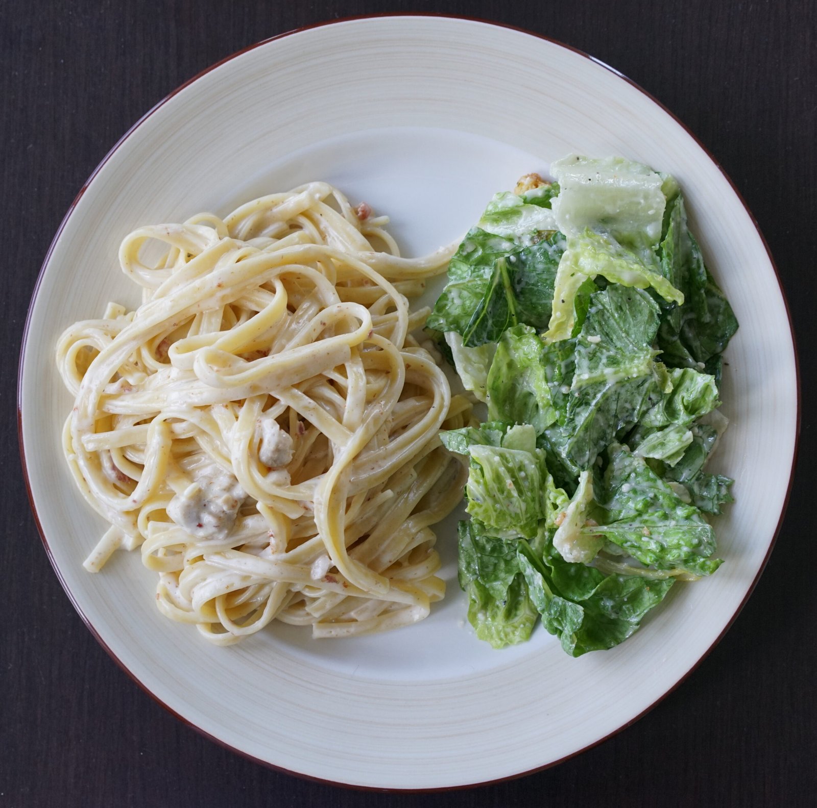Chicken Alfredo (Creamy, Garlicky, and Ready in 35 Minutes) 2 Chicken fettuccine alfredo