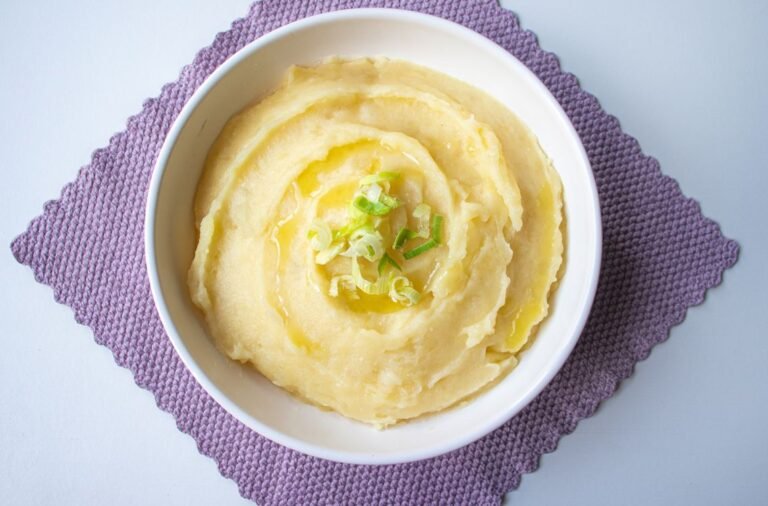 Ultimate Creamy Garlic Mashed Potatoes
