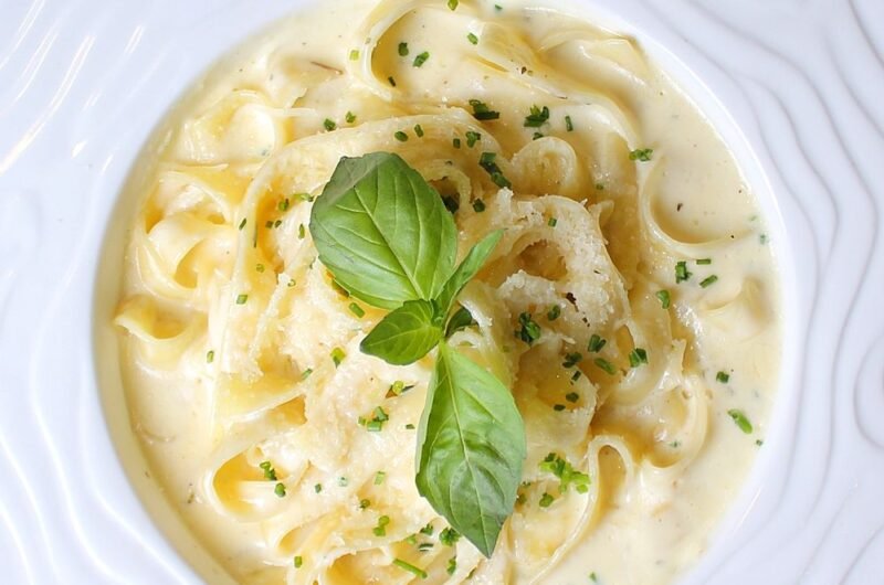 Creamy Garlic Parmesan One-Pan Pasta (The Viral 20-Minute Italian Recipe)