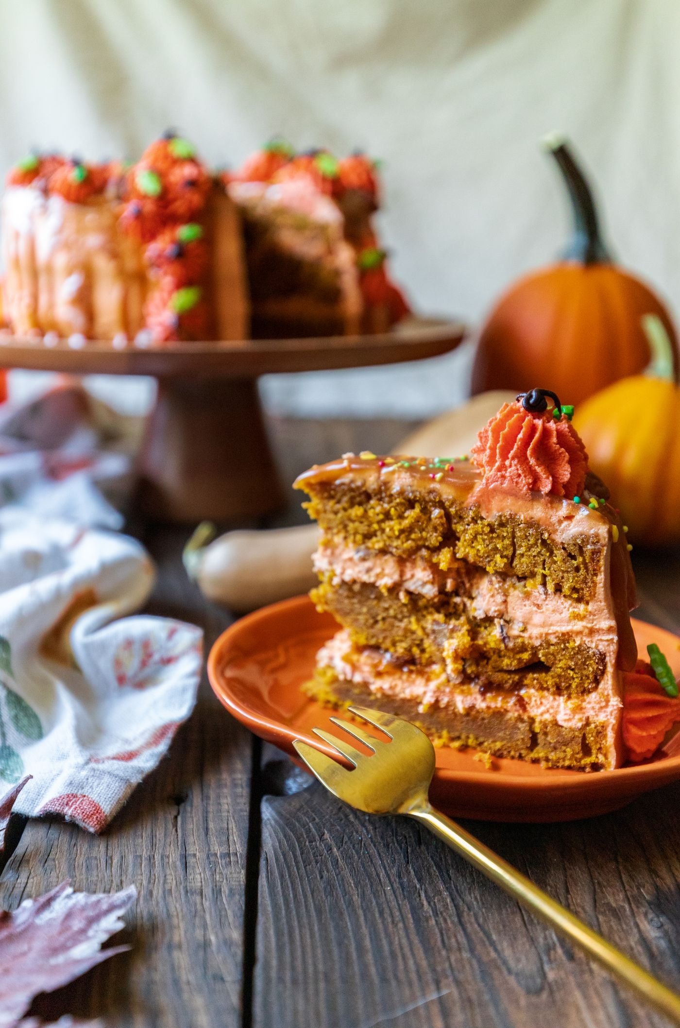 Pumpkin Cream Cake (The Fluffiest 3-Layer Fall Cake) 5 Pumpkin Cream Cake (The Fluffiest 3-Layer Fall Cake)