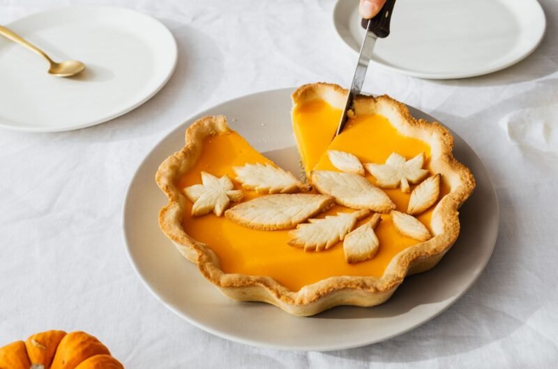Jack-o'-Lantern Pumpkin Pie
