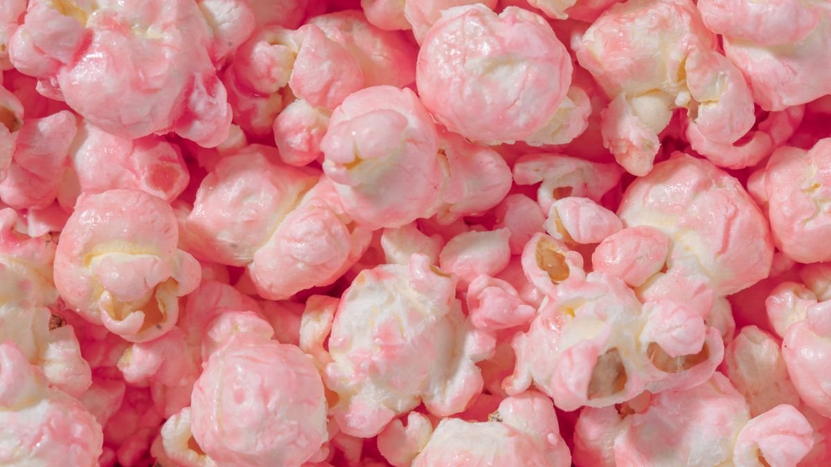 Slime Popcorn (The Gooey 20-Minute Halloween Party Popcorn) 3 Slime Popcorn (The Gooey 20-Minute Halloween Party Popcorn)
