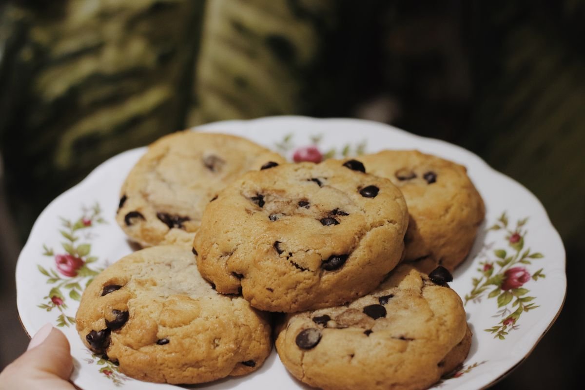 Chewy Chocolate Chip Cookies (The Perfect 25-Minute Cookie Recipe) 3 Scooped chocolate chip cookie dough balls on baking sheet