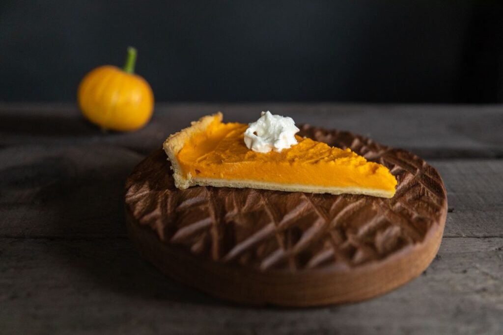 Jack-o'-Lantern Pumpkin Pie (The Spooky 80-Minute Halloween Pie) 4 inc 02 3