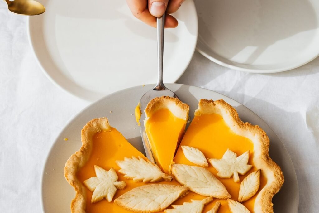 Jack-o'-Lantern Pumpkin Pie (The Spooky 80-Minute Halloween Pie) 5 inc 03 3