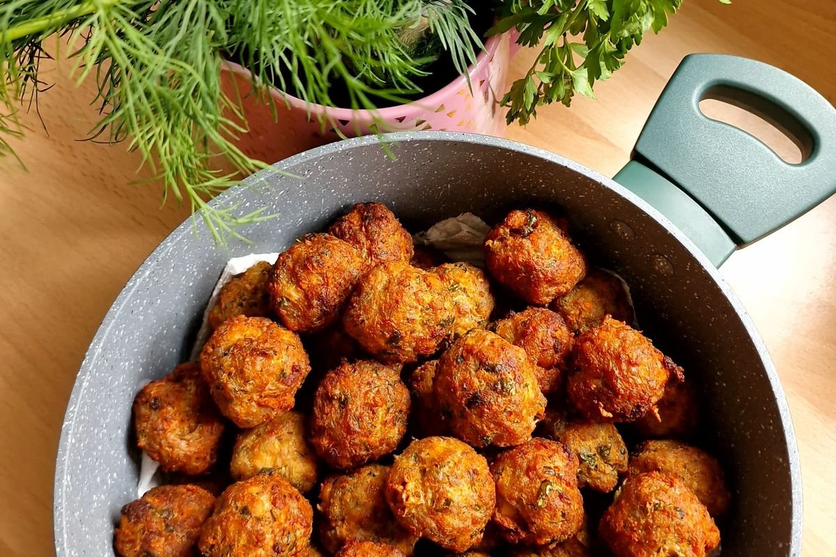 Mummy meatballs