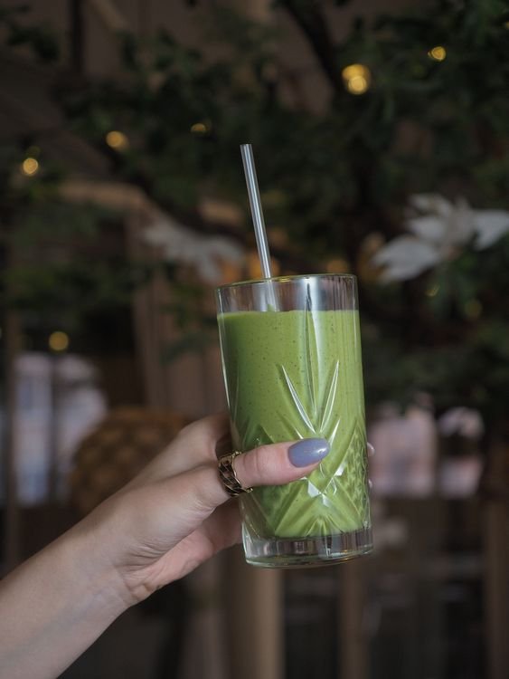 Green monster shake in a tall glass