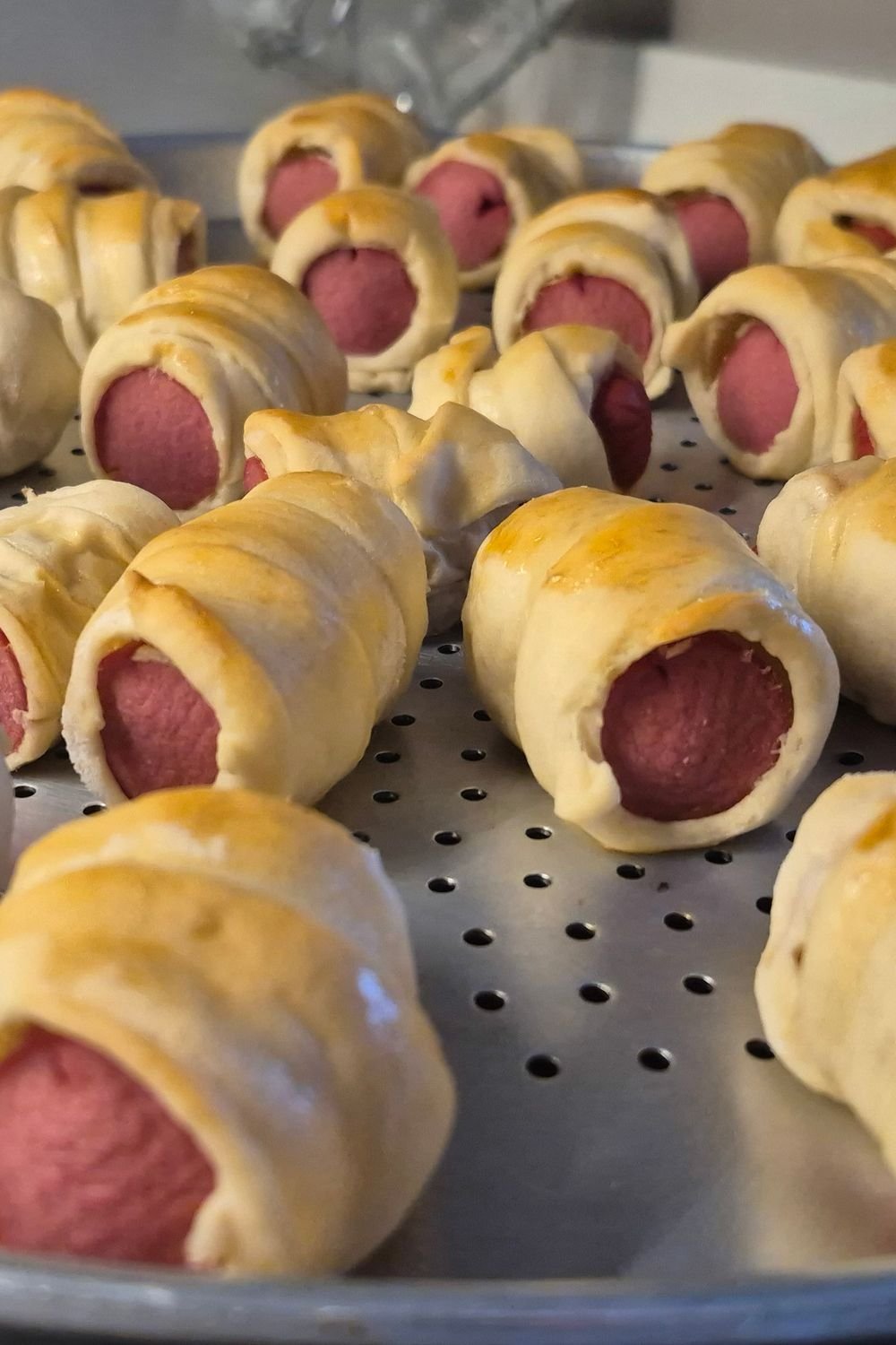 10 Best Halloween Party Treats You Must Try 3 Mummy Hot Dogs