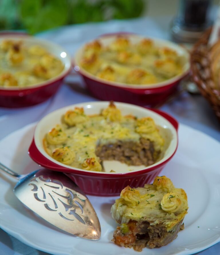 Shepherd’s Pie (Rich Lamb Filling Under Fluffy Mashed Potatoes)