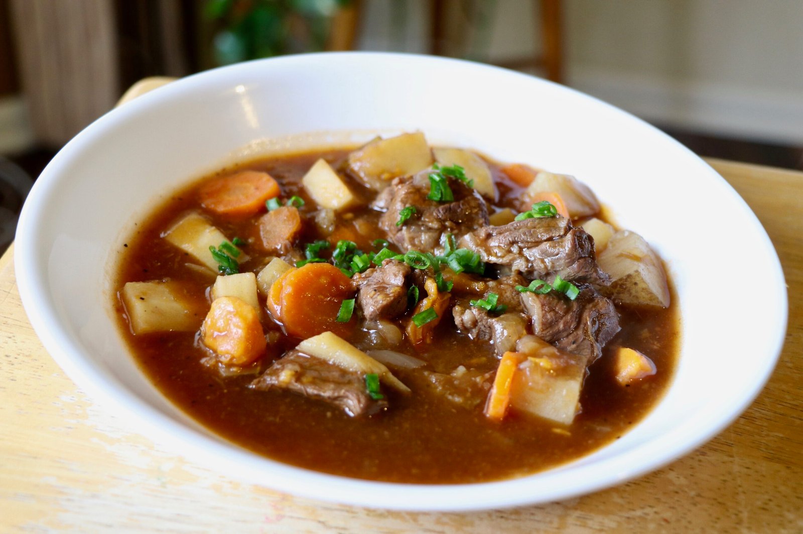 Slow Cooker Beef Stew (Tender Beef, Potatoes, and Carrots) 3 Irish-style beef stew with beef, potatoes, and carrots