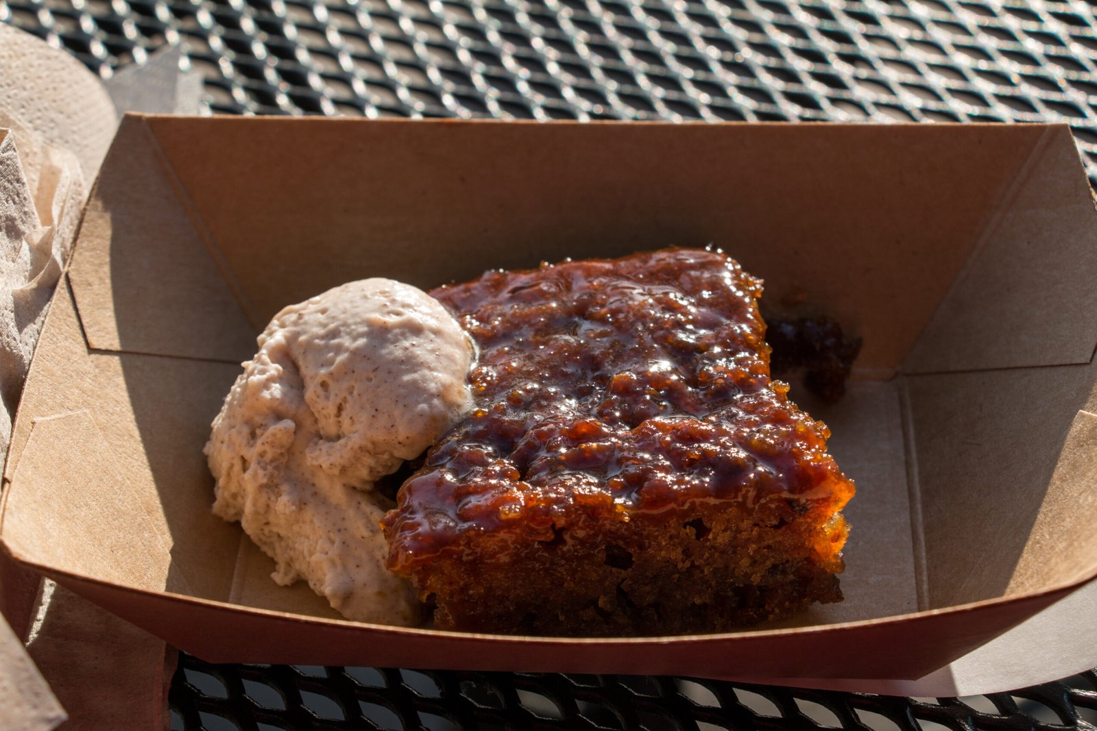 Sticky Toffee Pudding (Warm Date Cake with Toffee Sauce) 2 Sticky Toffee Pudding